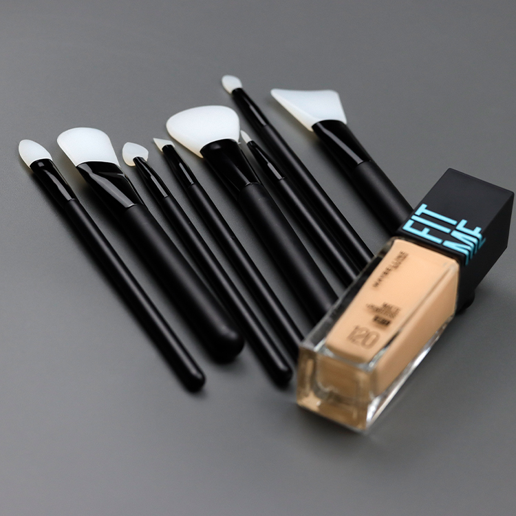 8 style head shape in one set of silicone brush series