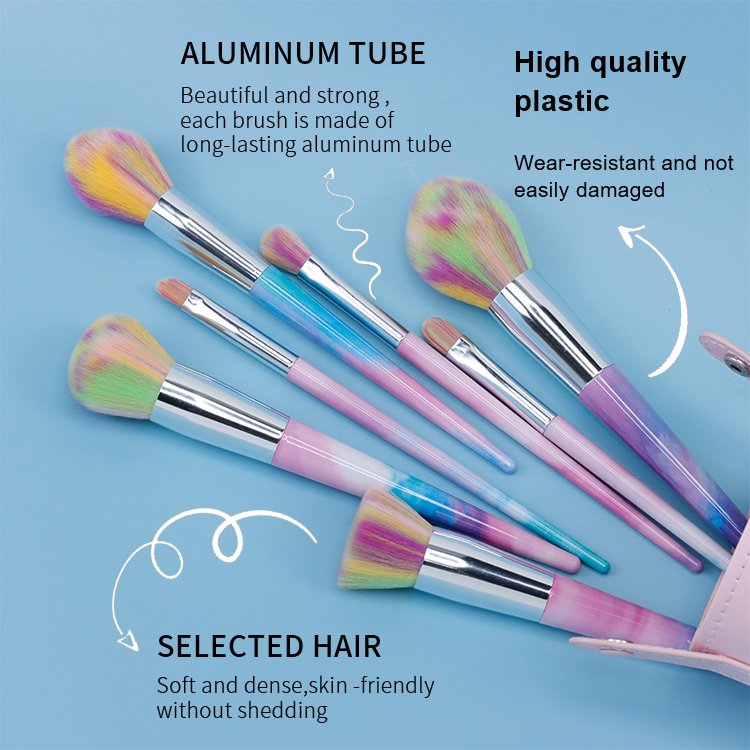 Colorful hair brush for Young people to use