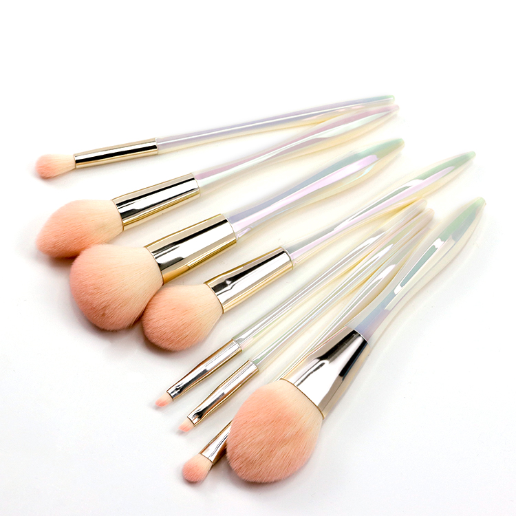 Gradient pink hair with glossy shell and colorful plastic handle series of brush sets
