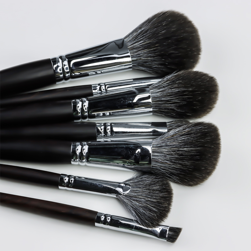  High-end wooden handle with copper tube 7pcs makeup brush set