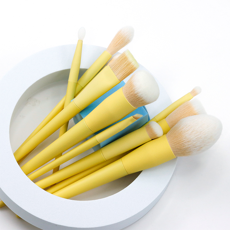 Summer new Lemon yellow wooden handle of 10pcs professional brush set