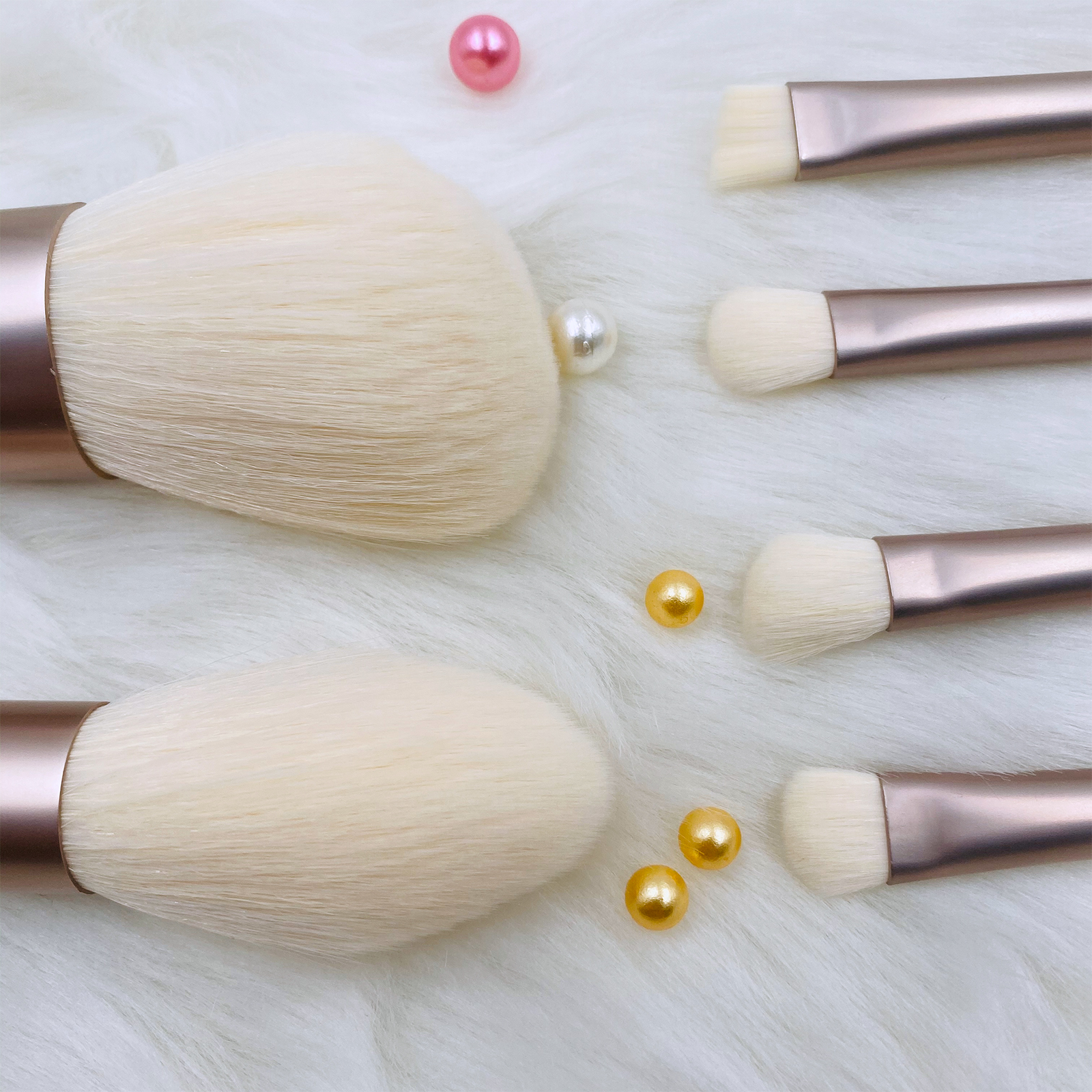 Dazzling colors Fish-scale handle design style makeup brush  of 6 pcs in set