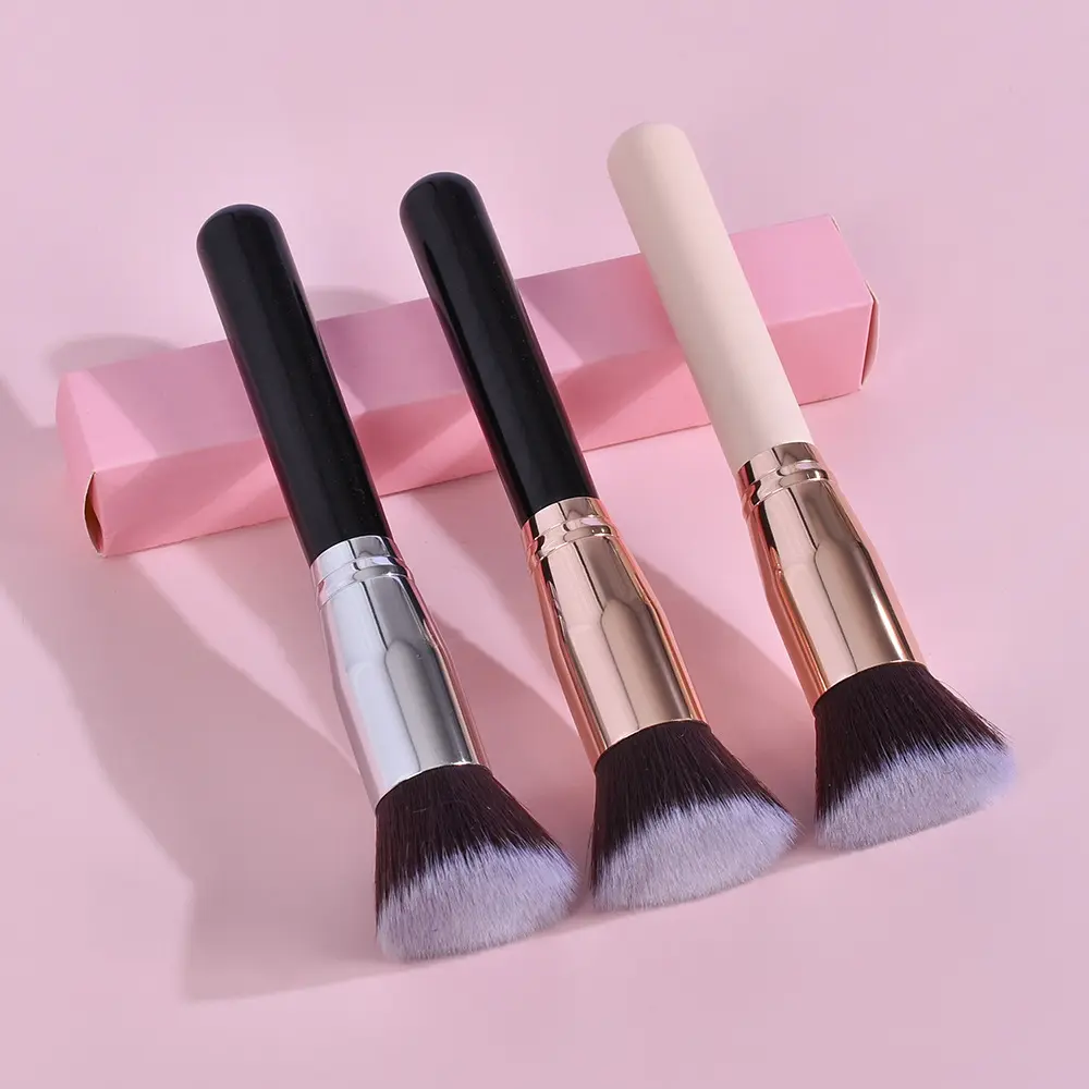 Private Label Wood Handle Foundation Brush Kabuki Single Liquid Flat Make up Brush Liquid Foundation