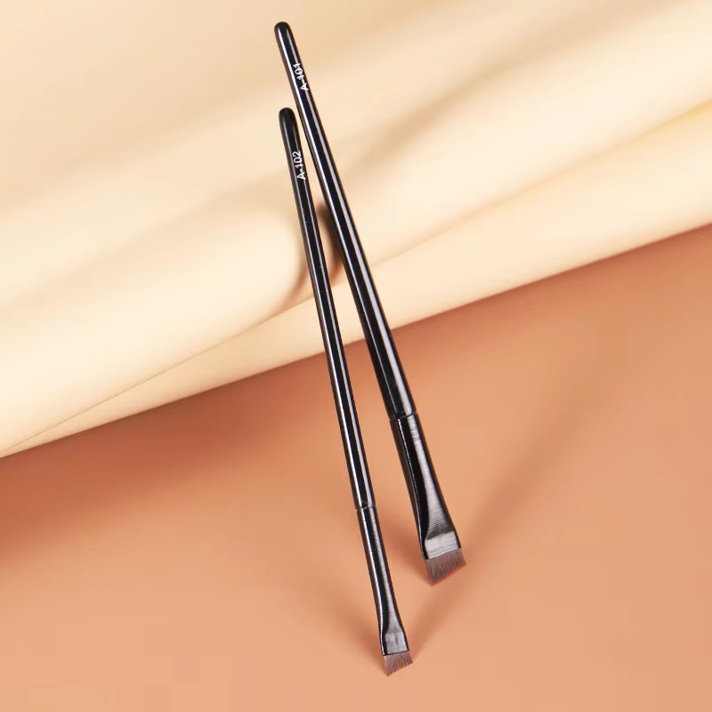Eyeliner Brush Custom Makeup Brush Natural Hair Copper Tube Wire Drawing Process