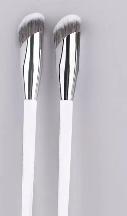 Hot Single Eye shadow Angled Under Eye Small Foundation Precision Face Blending Brush Concealer Highlight Makeup Brush