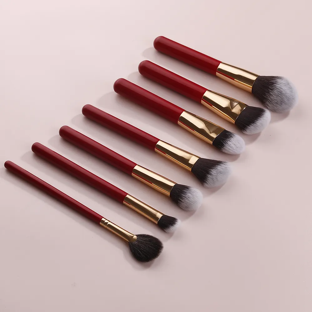 Red color wooden handle professional makeup brush set with Vegan Cruelty free synthetic fiber hair