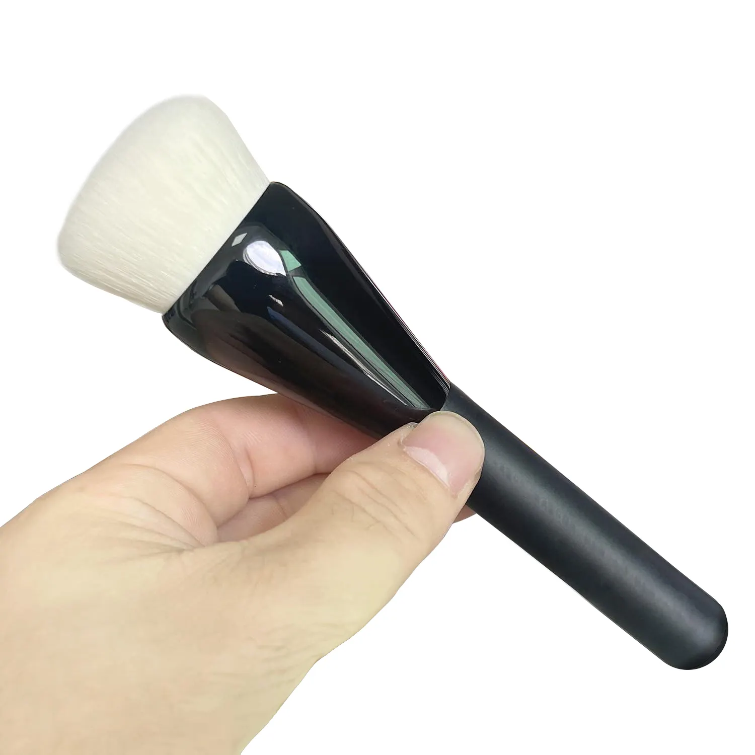Latest Foundation Makeup Brush Wholesale Retail Base Corrector Contour Liquid Cream Makeup Tool Brushes Logo