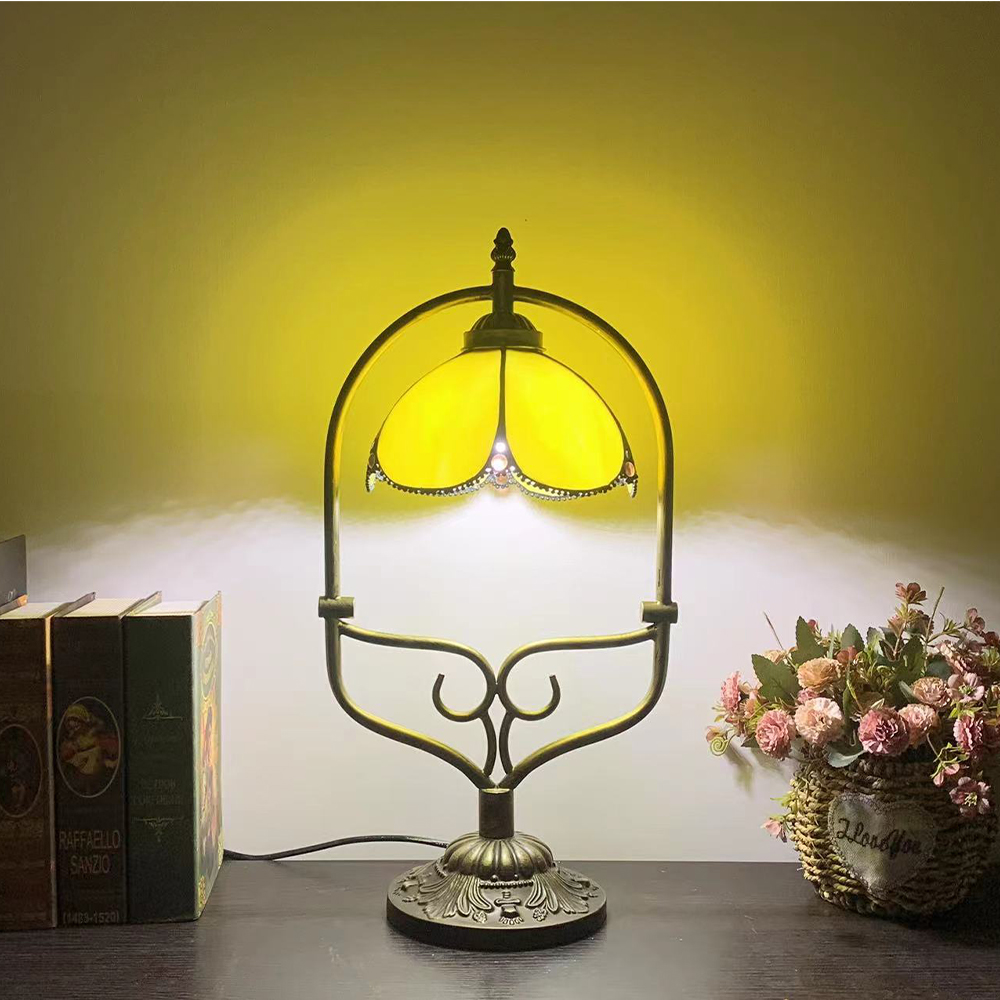 Illuminating Elegance: LONGHUIJING 8-Inch Handcrafted Stained Glass Table Lamp