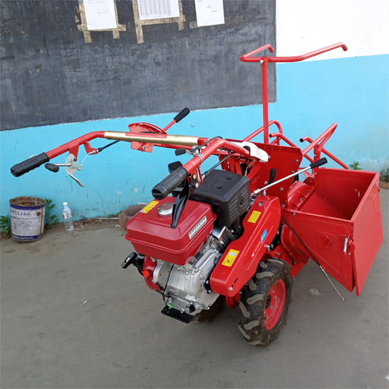 Best selling Dry and wet corn harvester hand working tractor mini maize combine harvester