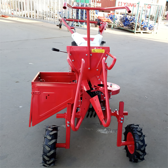Best selling Dry and wet corn harvester hand working tractor mini maize combine harvester