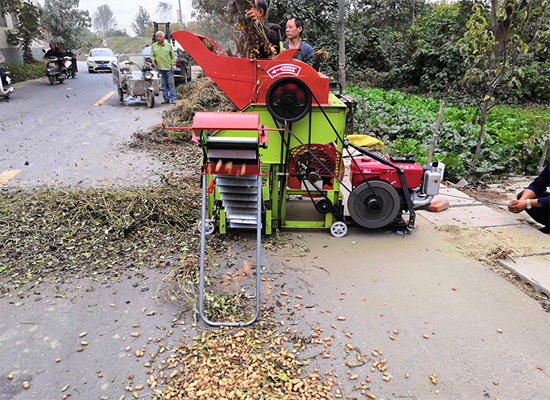 Best selling Agriculture supply groundnut peanut picker harvesting machine price