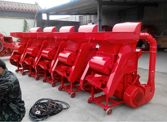 diesel engine driven groundnut decorticator sheller machine peanut shell removing 