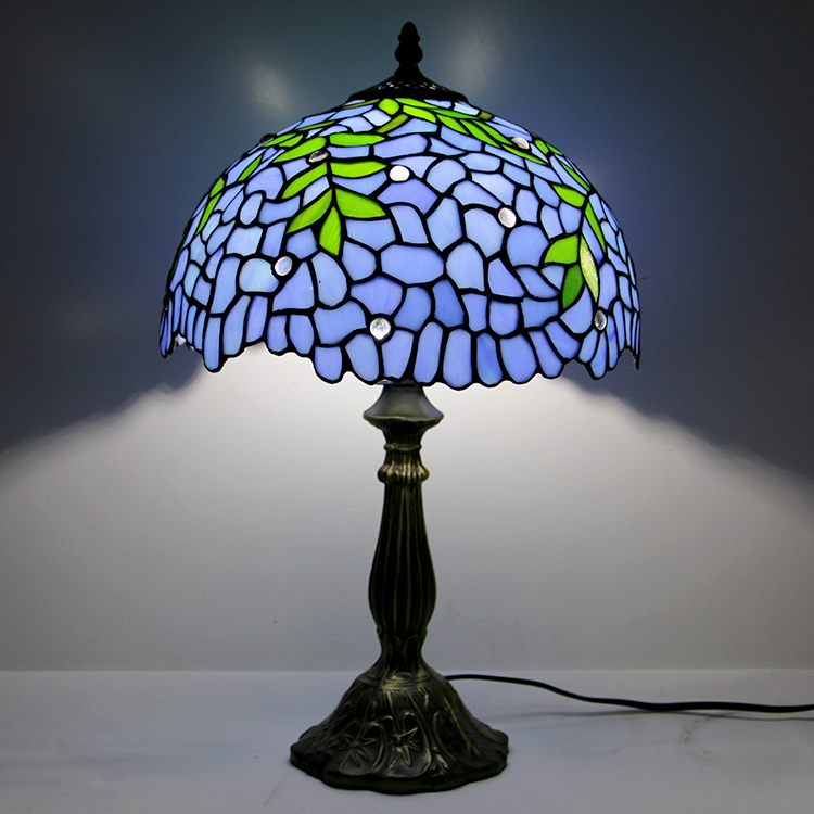 Discover the Art of Illumination with Longhuijing's Stained Glass Table Lamps