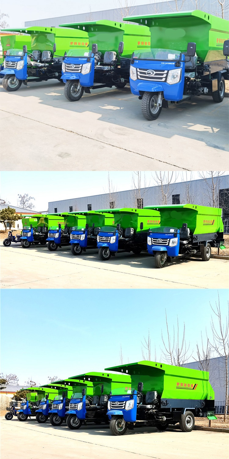 Diesel Engine Silage Mixer and Spreading Vehicle Feed Distributor with 3CBM Capacity for Cattle Farm Use