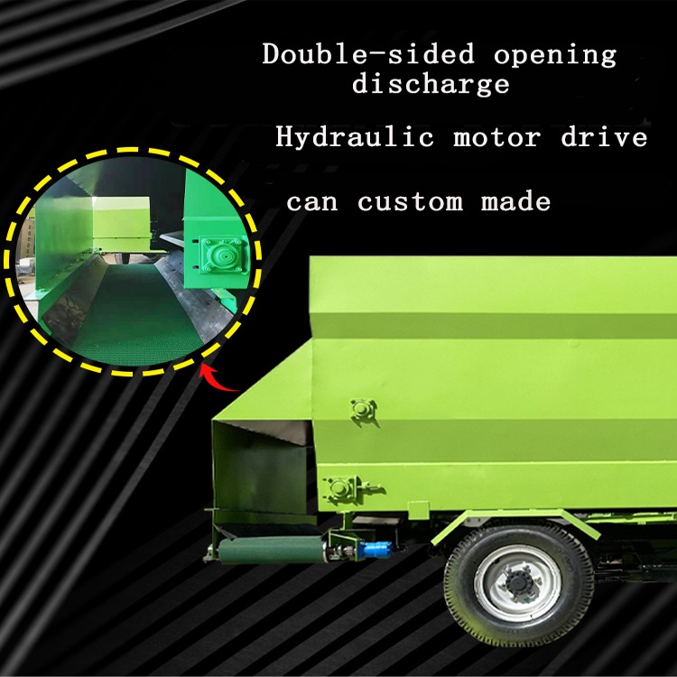 Diesel Engine Silage Mixer and Spreading Vehicle Feed Distributor with 3CBM Capacity for Cattle Farm Use