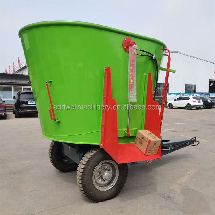 Vertical TMR Feed Mixer for Organic Fertilizer Equipment High Traction Design